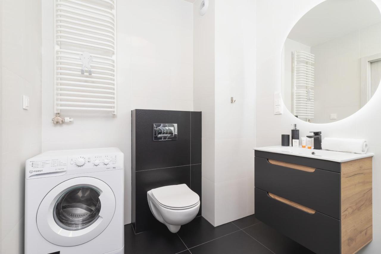 Salsa Apartments Cracow By Renters Krakau Buitenkant foto